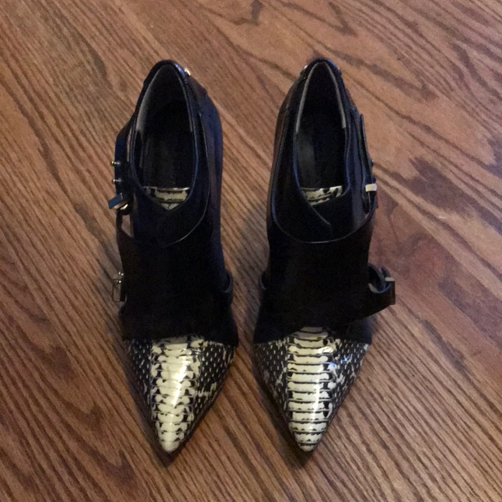 Vero Cuoio snake skin and leather booties